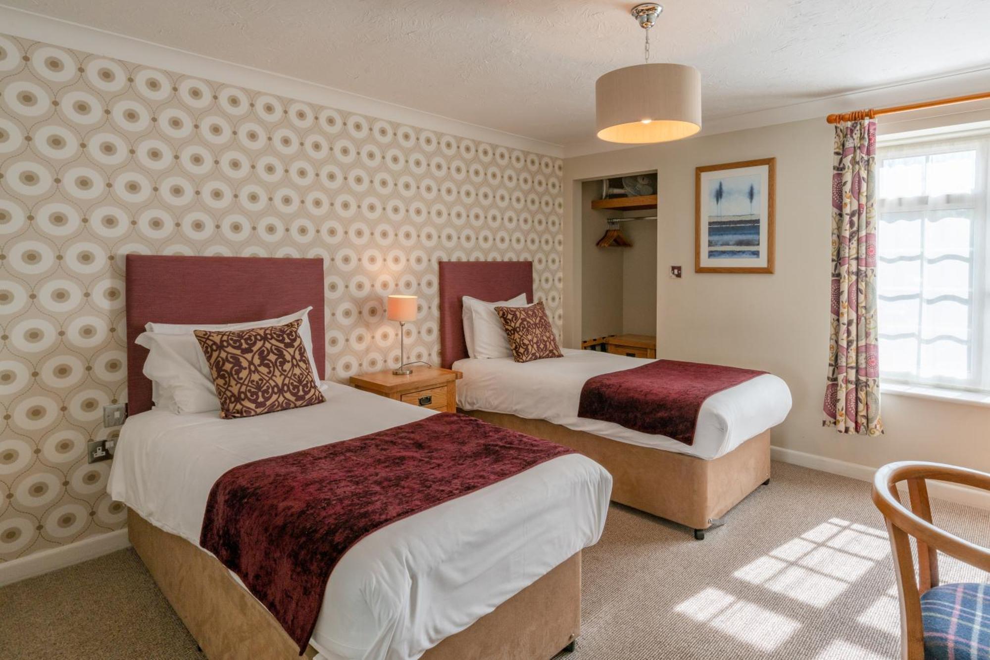 Avon Causeway Hotel Κράισττσερτς Εξωτερικό φωτογραφία
